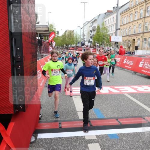 25.04.2026 - Das Zehntel Strokosch-Dieckow http://msf.ph/oto/9618741 25.04.2026 10:56:18 Ziel 5034, 5035, 5095, 5263, 5364, 5381, 5405, 5498, 5553, 5660, 5697, 6152, 6433, 6526, 6545, 6677, 6954, 7019, 7240, 7244, 7308, 7543, 7701, 8009 meine-sportfotos.de