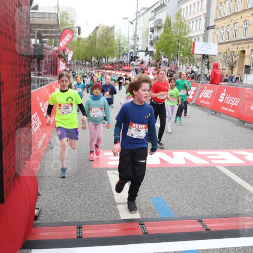 25.04.2026 - Das Zehntel Strokosch-Dieckow http://msf.ph/oto/9618767 25.04.2026 10:56:18 Ziel 5034, 5035, 5095, 5263, 5364, 5381, 5405, 5498, 5553, 5660, 5697, 6152, 6433, 6526, 6545, 6677, 6954, 7019, 7240, 7244, 7308, 7543, 7701, 8009 meine-sportfotos.de