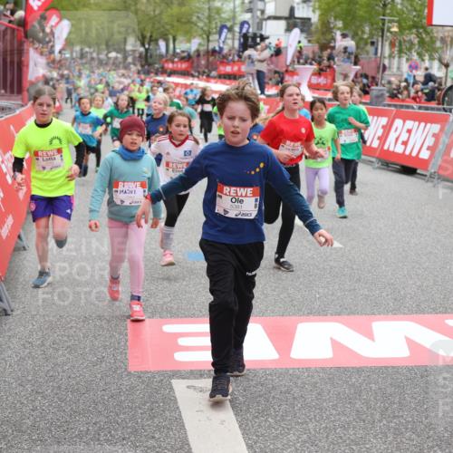 25.04.2026 - Das Zehntel Strokosch-Dieckow http://msf.ph/oto/9618799 25.04.2026 10:56:17 Ziel 5034, 5035, 5095, 5261, 5263, 5288, 5381, 5405, 5498, 5660, 6034, 6152, 6433, 6545, 6677, 6954, 7019, 7240, 7244, 7308, 7543, 7701, 7722, 8009 meine-sportfotos.de