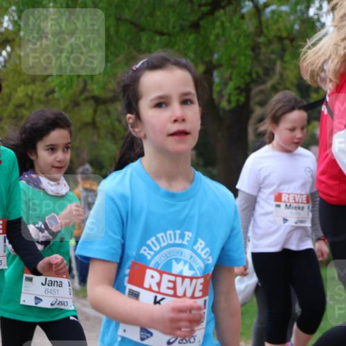25.04.2026 - Das Zehntel Zöllner http://msf.ph/oto/9618837 25.04.2026 09:51:19 Laufen 6447, 6451, 5079 meine-sportfotos.de