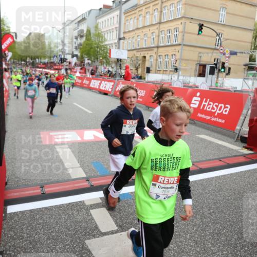 25.04.2026 - Das Zehntel Strokosch-Dieckow http://msf.ph/oto/9618853 25.04.2026 10:56:16 Ziel 5034, 5035, 5095, 5261, 5263, 5288, 5381, 5498, 5660, 6034, 6433, 6545, 6677, 6905, 6954, 7019, 7240, 7244, 7701, 7722, 7843, 8000, 8009 meine-sportfotos.de
