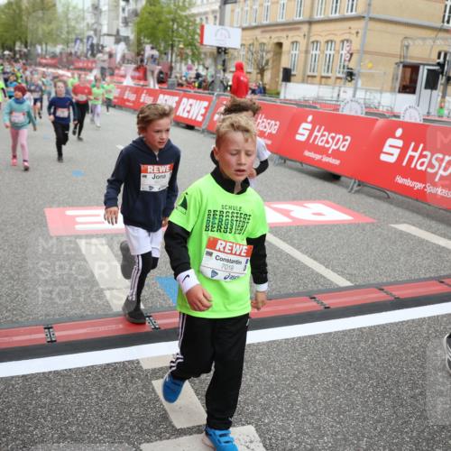 25.04.2026 - Das Zehntel Strokosch-Dieckow http://msf.ph/oto/9618874 25.04.2026 10:56:16 Ziel 5034, 5035, 5095, 5261, 5263, 5288, 5381, 5498, 5660, 6034, 6433, 6545, 6677, 6905, 6954, 7019, 7240, 7244, 7701, 7722, 7843, 8000, 8009 meine-sportfotos.de