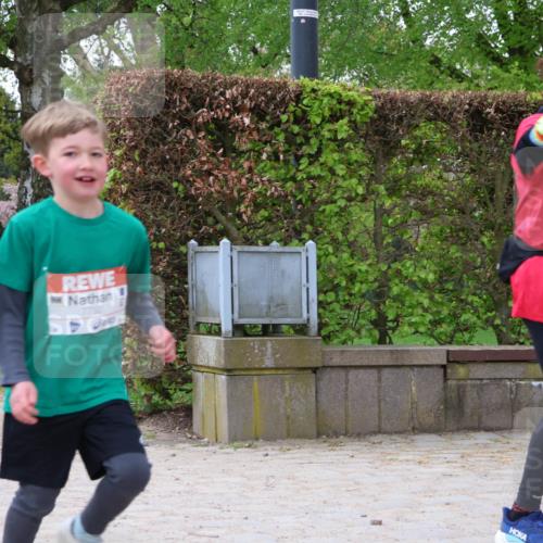 25.04.2026 - Das Zehntel Zöllner http://msf.ph/oto/9618906 25.04.2026 09:51:23 Laufen 7792, 7783 meine-sportfotos.de