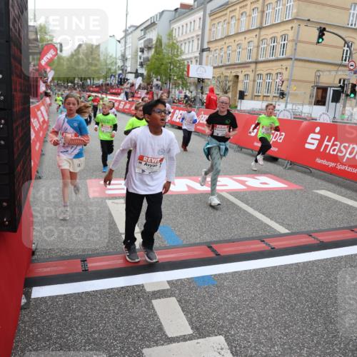 25.04.2026 - Das Zehntel Strokosch-Dieckow http://msf.ph/oto/9619004 25.04.2026 10:56:13 Ziel 5034, 5035, 5095, 5207, 5261, 5263, 5288, 5498, 5660, 5990, 6006, 6034, 6374, 6433, 6545, 6677, 6905, 6954, 7019, 7090, 7240, 7701, 7722, 7843, 8000 meine-sportfotos.de