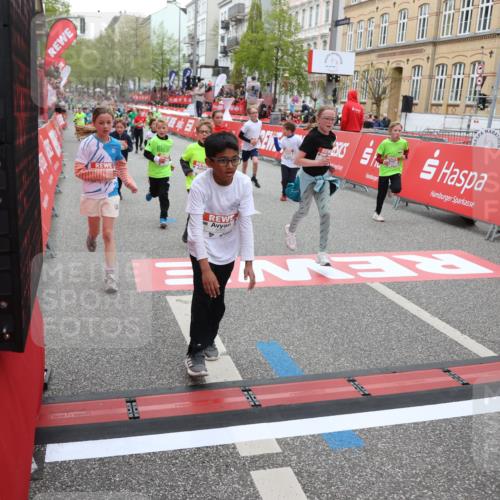25.04.2026 - Das Zehntel Strokosch-Dieckow http://msf.ph/oto/9619017 25.04.2026 10:56:13 Ziel 5034, 5035, 5095, 5207, 5261, 5263, 5288, 5498, 5660, 5990, 6006, 6034, 6374, 6433, 6545, 6677, 6905, 6954, 7019, 7090, 7240, 7701, 7722, 7843, 8000 meine-sportfotos.de