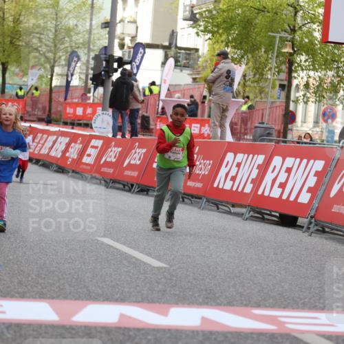 25.04.2026 - Das Zehntel Strokosch-Dieckow http://msf.ph/oto/9619019 25.04.2026 09:12:26 Ziel  meine-sportfotos.de