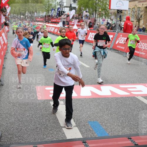 25.04.2026 - Das Zehntel Strokosch-Dieckow http://msf.ph/oto/9619029 25.04.2026 10:56:12 Ziel 5095, 5207, 5261, 5263, 5288, 5498, 5521, 5660, 5926, 5990, 6006, 6034, 6374, 6545, 6905, 6954, 7019, 7090, 7240, 7258, 7701, 7722, 7843, 8000 meine-sportfotos.de