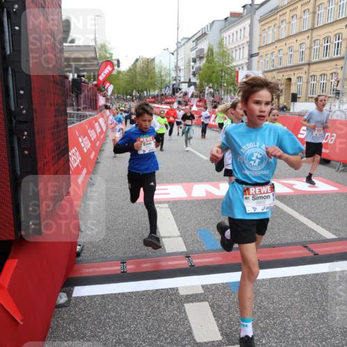 25.04.2026 - Das Zehntel Strokosch-Dieckow http://msf.ph/oto/9619102 25.04.2026 10:56:11 Ziel 5095, 5207, 5261, 5263, 5288, 5497, 5498, 5521, 5660, 5926, 5990, 6006, 6034, 6374, 6545, 6905, 6973, 7090, 7200, 7258, 7701, 7722, 7843, 8000 meine-sportfotos.de