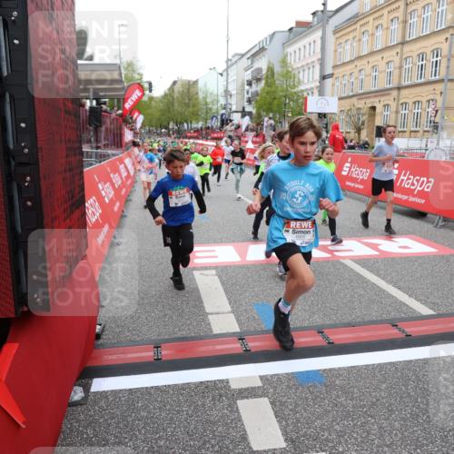 25.04.2026 - Das Zehntel Strokosch-Dieckow http://msf.ph/oto/9619127 25.04.2026 10:56:11 Ziel 5095, 5207, 5261, 5263, 5288, 5497, 5498, 5521, 5660, 5926, 5990, 6006, 6034, 6374, 6545, 6905, 6973, 7090, 7200, 7258, 7701, 7722, 7843, 8000 meine-sportfotos.de