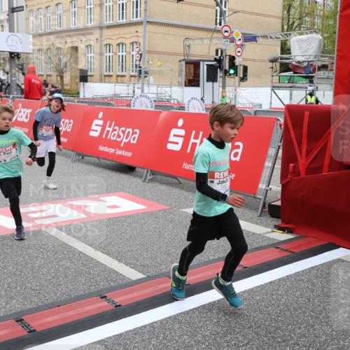 25.04.2026 - Das Zehntel Strokosch-Dieckow http://msf.ph/oto/9619319 25.04.2026 10:56:08 Ziel 5038, 5207, 5486, 5497, 5521, 5880, 5926, 5963, 5977, 5990, 6006, 6354, 6359, 6374, 6498, 6501, 6624, 6905, 6973, 7090, 7177, 7200, 7251, 7258, 7843, 7944, 7948, 8000 meine-sportfotos.de
