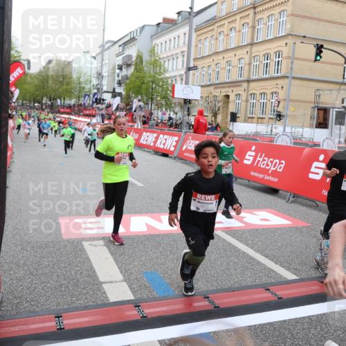 25.04.2026 - Das Zehntel Strokosch-Dieckow http://msf.ph/oto/9619391 25.04.2026 10:56:06 Ziel 5038, 5244, 5250, 5486, 5497, 5521, 5880, 5926, 5927, 5963, 5977, 5990, 6006, 6061, 6221, 6354, 6359, 6498, 6501, 6624, 6973, 7177, 7200, 7251, 7258, 7386, 7838, 7944, 7948 meine-sportfotos.de