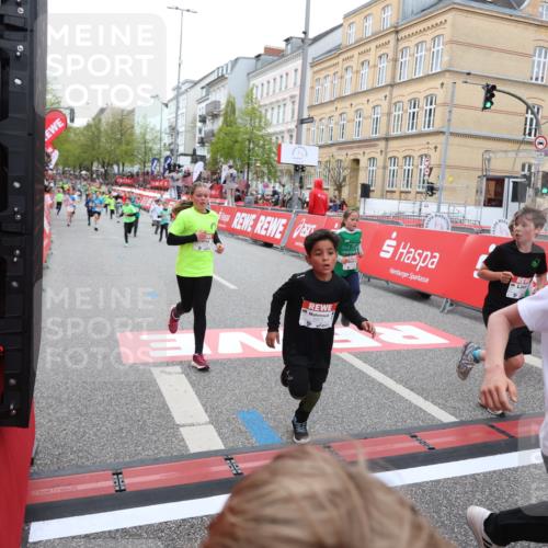 25.04.2026 - Das Zehntel Strokosch-Dieckow http://msf.ph/oto/9619399 25.04.2026 10:56:06 Ziel 5038, 5244, 5250, 5486, 5497, 5521, 5880, 5926, 5927, 5963, 5977, 5990, 6006, 6061, 6221, 6354, 6359, 6498, 6501, 6624, 6973, 7177, 7200, 7251, 7258, 7386, 7838, 7944, 7948 meine-sportfotos.de