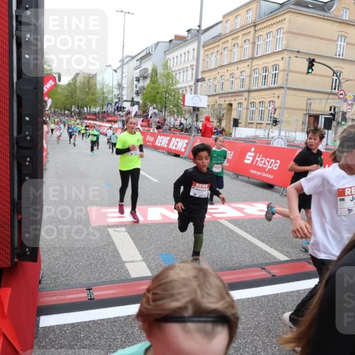 25.04.2026 - Das Zehntel Strokosch-Dieckow http://msf.ph/oto/9619425 25.04.2026 10:56:06 Ziel 5038, 5244, 5250, 5486, 5497, 5521, 5880, 5926, 5927, 5963, 5977, 5990, 6006, 6061, 6221, 6354, 6359, 6498, 6501, 6624, 6973, 7177, 7200, 7251, 7258, 7386, 7838, 7944, 7948 meine-sportfotos.de