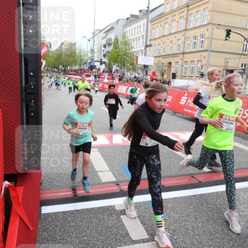 25.04.2026 - Das Zehntel Strokosch-Dieckow http://msf.ph/oto/9619472 25.04.2026 10:56:05 Ziel 5038, 5244, 5250, 5486, 5490, 5497, 5521, 5880, 5926, 5927, 5963, 5977, 6061, 6221, 6354, 6359, 6498, 6501, 6624, 6973, 7177, 7200, 7209, 7251, 7258, 7386, 7838, 7944, 7948 meine-sportfotos.de