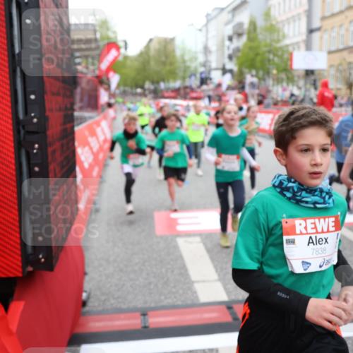 25.04.2026 - Das Zehntel Strokosch-Dieckow http://msf.ph/oto/9619609 25.04.2026 10:56:02 Ziel 5038, 5244, 5250, 5486, 5490, 5880, 5927, 5963, 5977, 6061, 6090, 6221, 6354, 6359, 6498, 6501, 6624, 6997, 7177, 7209, 7251, 7386, 7807, 7838, 7944, 7948 meine-sportfotos.de