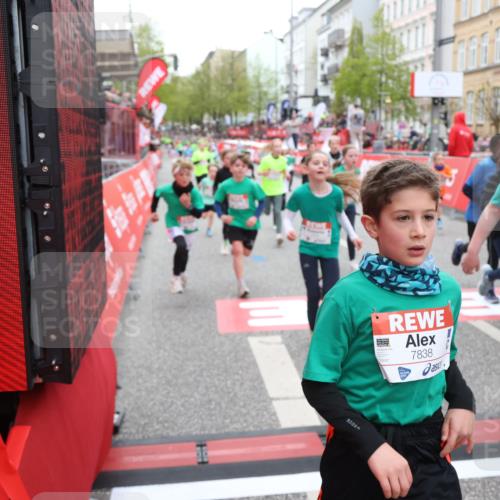 25.04.2026 - Das Zehntel Strokosch-Dieckow http://msf.ph/oto/9619620 25.04.2026 10:56:02 Ziel 5038, 5244, 5250, 5486, 5490, 5880, 5927, 5963, 5977, 6061, 6090, 6221, 6354, 6359, 6498, 6501, 6624, 6997, 7177, 7209, 7251, 7386, 7807, 7838, 7944, 7948 meine-sportfotos.de