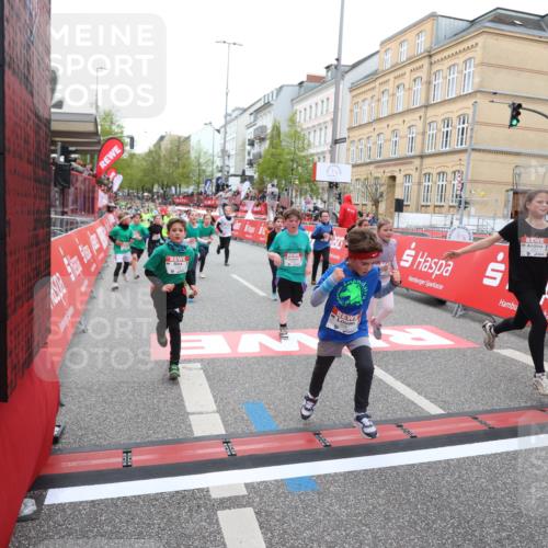 25.04.2026 - Das Zehntel Strokosch-Dieckow http://msf.ph/oto/9619697 25.04.2026 10:56:01 Ziel 5244, 5250, 5486, 5490, 5880, 5927, 6007, 6061, 6090, 6221, 6249, 6354, 6359, 6498, 6501, 6997, 7177, 7209, 7386, 7807, 7838, 7944, 7948 meine-sportfotos.de