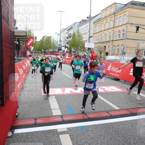 25.04.2026 - Das Zehntel Strokosch-Dieckow http://msf.ph/oto/9619706 25.04.2026 10:56:01 Ziel 5244, 5250, 5486, 5490, 5880, 5927, 6007, 6061, 6090, 6221, 6249, 6354, 6359, 6498, 6501, 6997, 7177, 7209, 7386, 7807, 7838, 7944, 7948 meine-sportfotos.de