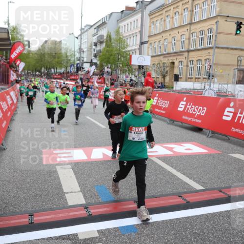 25.04.2026 - Das Zehntel Strokosch-Dieckow http://msf.ph/oto/9619882 25.04.2026 10:55:59 Ziel 5244, 5250, 5394, 5456, 5490, 5927, 6007, 6061, 6090, 6221, 6249, 6997, 7209, 7386, 7517, 7618, 7807, 7838 meine-sportfotos.de