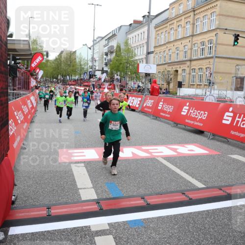 25.04.2026 - Das Zehntel Strokosch-Dieckow http://msf.ph/oto/9619919 25.04.2026 10:55:58 Ziel 5244, 5250, 5394, 5456, 5490, 5674, 6007, 6090, 6249, 6997, 7209, 7386, 7517, 7618, 7807 meine-sportfotos.de