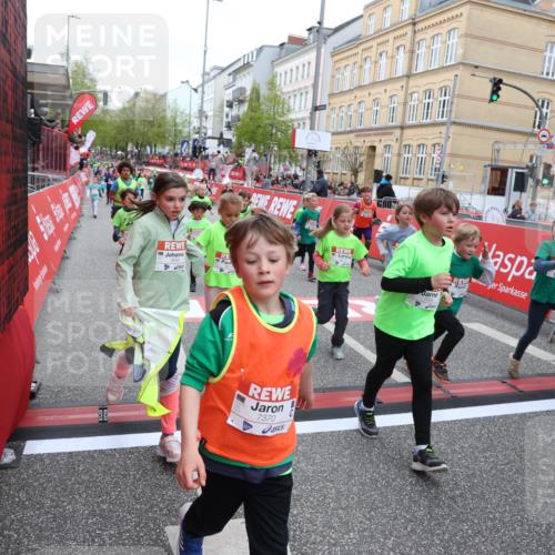 25.04.2026 - Das Zehntel Strokosch-Dieckow http://msf.ph/oto/9619960 25.04.2026 11:00:32 Ziel 5033, 5040, 5198, 5219, 5233, 5271, 5286, 5690, 5700, 5715, 5722, 5768, 5995, 6091, 6296, 6337, 6395, 6473, 7013, 7017, 7094, 7296, 7370, 7410, 7751, 7767, 7782, 7800, 7826, 7834, 7844 meine-sportfotos.de