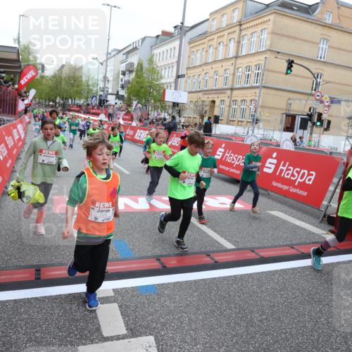 25.04.2026 - Das Zehntel Strokosch-Dieckow http://msf.ph/oto/9619996 25.04.2026 11:00:32 Ziel 5033, 5040, 5198, 5219, 5233, 5271, 5286, 5690, 5700, 5715, 5722, 5768, 5995, 6091, 6296, 6337, 6395, 6473, 7013, 7017, 7094, 7296, 7370, 7410, 7751, 7767, 7782, 7800, 7826, 7834, 7844 meine-sportfotos.de