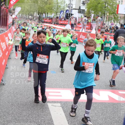 25.04.2026 - Das Zehntel Strokosch-Dieckow http://msf.ph/oto/9620080 25.04.2026 11:00:29 Ziel 5033, 5040, 5198, 5286, 5527, 5700, 5715, 5722, 5768, 5918, 5975, 6255, 6296, 6333, 6337, 6465, 6473, 6963, 7012, 7013, 7059, 7094, 7108, 7124, 7370, 7692, 7751, 7782, 7812, 7826, 7834 meine-sportfotos.de