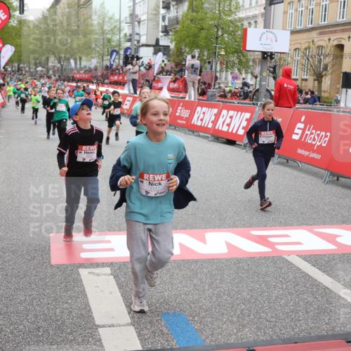 25.04.2026 - Das Zehntel Strokosch-Dieckow http://msf.ph/oto/9620093 25.04.2026 10:55:54 Ziel 5116, 5388, 5394, 5456, 5674, 5923, 5959, 6007, 6090, 6206, 6249, 6299, 6909, 6958, 7500, 7517, 7618, 7837, 7856 meine-sportfotos.de