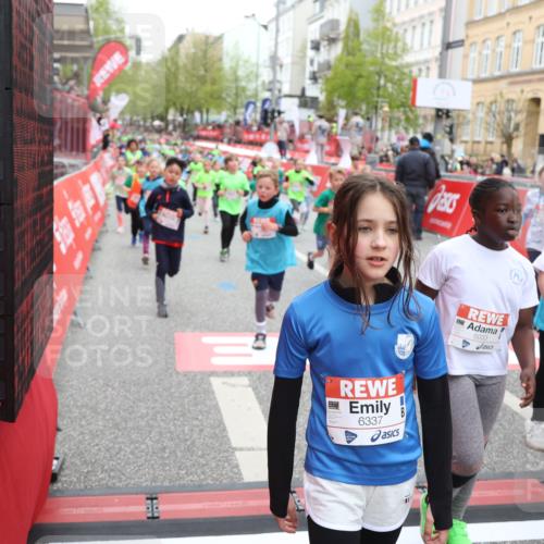 25.04.2026 - Das Zehntel Strokosch-Dieckow http://msf.ph/oto/9620117 25.04.2026 11:00:29 Ziel 5033, 5040, 5198, 5286, 5527, 5700, 5715, 5722, 5768, 5918, 5975, 6255, 6296, 6333, 6337, 6465, 6473, 6963, 7012, 7013, 7059, 7094, 7108, 7124, 7370, 7692, 7751, 7782, 7812, 7826, 7834 meine-sportfotos.de