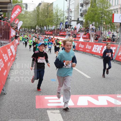 25.04.2026 - Das Zehntel Strokosch-Dieckow http://msf.ph/oto/9620159 25.04.2026 10:55:54 Ziel 5116, 5388, 5394, 5456, 5674, 5923, 5959, 6007, 6090, 6206, 6249, 6299, 6909, 6958, 7500, 7517, 7618, 7837, 7856 meine-sportfotos.de