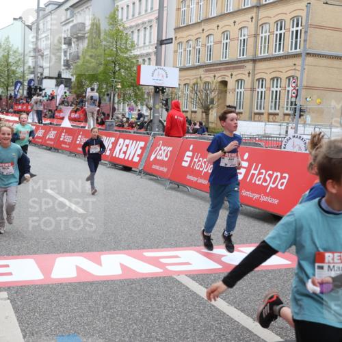 25.04.2026 - Das Zehntel Strokosch-Dieckow http://msf.ph/oto/9620195 25.04.2026 10:55:53 Ziel 5116, 5388, 5394, 5456, 5674, 5923, 5959, 6007, 6206, 6249, 6299, 6322, 6909, 6958, 7500, 7517, 7618, 7837, 7856 meine-sportfotos.de