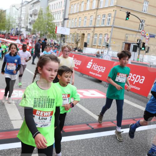 25.04.2026 - Das Zehntel Strokosch-Dieckow http://msf.ph/oto/9620206 25.04.2026 11:00:27 Ziel 5033, 5198, 5501, 5527, 5700, 5768, 5918, 5975, 6196, 6255, 6296, 6303, 6333, 6337, 6465, 6473, 6546, 6573, 6577, 6963, 6998, 7012, 7013, 7059, 7108, 7124, 7140, 7155, 7631, 7633, 7692, 7751, 7782, 7812, 7826 meine-sportfotos.de
