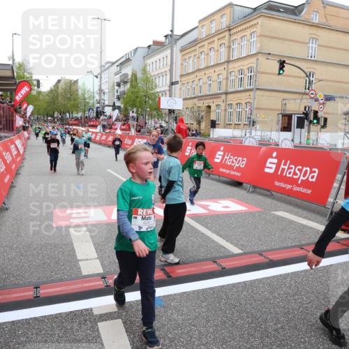 25.04.2026 - Das Zehntel Strokosch-Dieckow http://msf.ph/oto/9620231 25.04.2026 10:55:52 Ziel 5116, 5388, 5394, 5456, 5674, 5923, 5959, 6206, 6299, 6322, 6406, 6909, 6958, 7500, 7517, 7618, 7837, 7856 meine-sportfotos.de