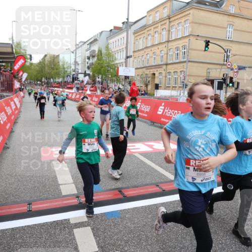 25.04.2026 - Das Zehntel Strokosch-Dieckow http://msf.ph/oto/9620265 25.04.2026 10:55:52 Ziel 5116, 5388, 5394, 5456, 5674, 5923, 5959, 6206, 6299, 6322, 6406, 6909, 6958, 7500, 7517, 7618, 7837, 7856 meine-sportfotos.de