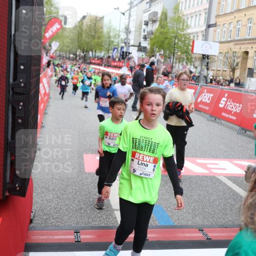 25.04.2026 - Das Zehntel Strokosch-Dieckow http://msf.ph/oto/9620268 25.04.2026 11:00:26 Ziel 5033, 5198, 5501, 5527, 5702, 5768, 5918, 5975, 6196, 6255, 6296, 6303, 6333, 6337, 6465, 6473, 6483, 6546, 6573, 6577, 6963, 6998, 7012, 7013, 7059, 7108, 7124, 7140, 7155, 7174, 7631, 7633, 7692, 7812, 7826, 7993 meine-sportfotos.de