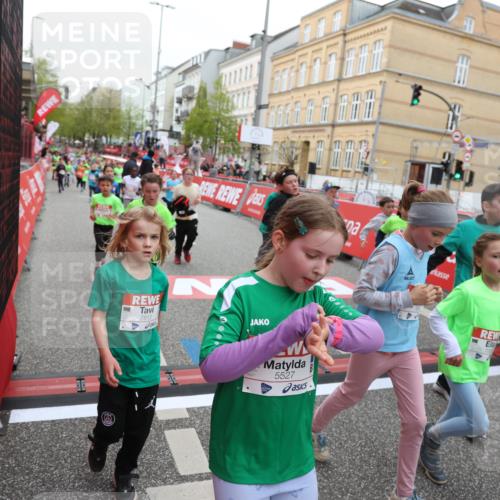 25.04.2026 - Das Zehntel Strokosch-Dieckow http://msf.ph/oto/9620304 25.04.2026 11:00:25 Ziel 5198, 5501, 5527, 5702, 5911, 5918, 5975, 6196, 6255, 6296, 6303, 6333, 6337, 6465, 6473, 6483, 6536, 6546, 6573, 6577, 6963, 6998, 7012, 7013, 7059, 7108, 7124, 7140, 7155, 7174, 7179, 7631, 7633, 7692, 7812, 7826, 7993 meine-sportfotos.de