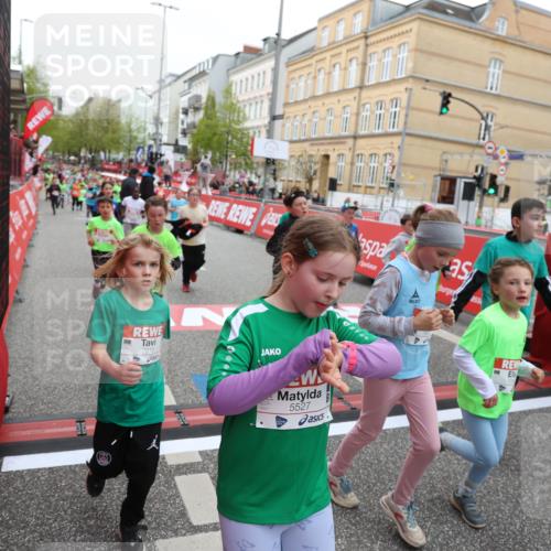 25.04.2026 - Das Zehntel Strokosch-Dieckow http://msf.ph/oto/9620315 25.04.2026 11:00:25 Ziel 5198, 5501, 5527, 5702, 5911, 5918, 5975, 6196, 6255, 6296, 6303, 6333, 6337, 6465, 6473, 6483, 6536, 6546, 6573, 6577, 6963, 6998, 7012, 7013, 7059, 7108, 7124, 7140, 7155, 7174, 7179, 7631, 7633, 7692, 7812, 7826, 7993 meine-sportfotos.de
