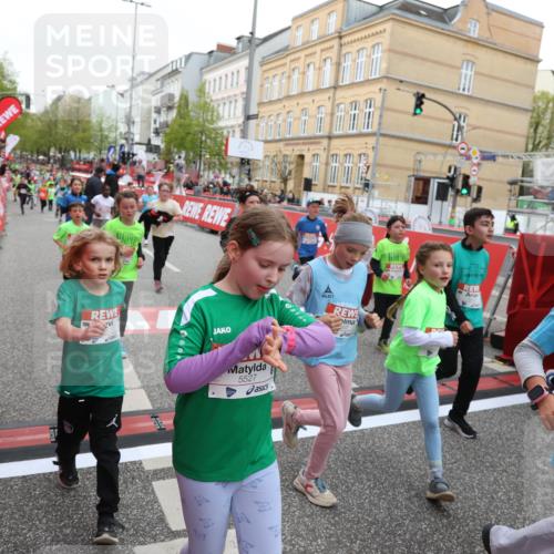 25.04.2026 - Das Zehntel Strokosch-Dieckow http://msf.ph/oto/9620325 25.04.2026 11:00:25 Ziel 5198, 5501, 5527, 5702, 5911, 5918, 5975, 6196, 6255, 6296, 6303, 6333, 6337, 6465, 6473, 6483, 6536, 6546, 6573, 6577, 6963, 6998, 7012, 7013, 7059, 7108, 7124, 7140, 7155, 7174, 7179, 7631, 7633, 7692, 7812, 7826, 7993 meine-sportfotos.de