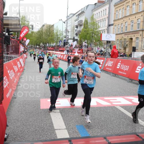 25.04.2026 - Das Zehntel Strokosch-Dieckow http://msf.ph/oto/9620370 25.04.2026 10:55:51 Ziel 5116, 5388, 5394, 5456, 5674, 5923, 5959, 6206, 6299, 6322, 6406, 6909, 6958, 7500, 7618, 7837, 7856, 7893 meine-sportfotos.de