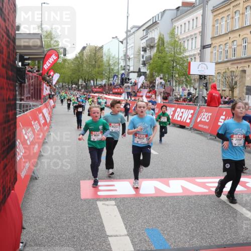 25.04.2026 - Das Zehntel Strokosch-Dieckow http://msf.ph/oto/9620431 25.04.2026 10:55:50 Ziel 5116, 5388, 5674, 5798, 5923, 5959, 6206, 6299, 6322, 6406, 6909, 6958, 7500, 7837, 7856, 7893 meine-sportfotos.de