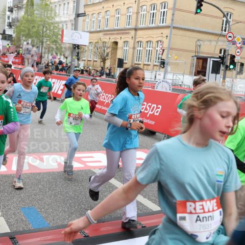 25.04.2026 - Das Zehntel Strokosch-Dieckow http://msf.ph/oto/9620433 25.04.2026 11:00:24 Ziel 5198, 5501, 5527, 5702, 5911, 5918, 5972, 5975, 6196, 6255, 6285, 6296, 6303, 6333, 6465, 6473, 6483, 6536, 6546, 6573, 6577, 6963, 6998, 7012, 7013, 7059, 7108, 7124, 7140, 7155, 7174, 7179, 7631, 7633, 7692, 7812, 7826, 7993 meine-sportfotos.de