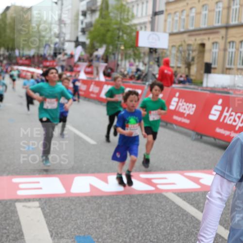 25.04.2026 - Das Zehntel Strokosch-Dieckow http://msf.ph/oto/9620581 25.04.2026 10:55:48 Ziel 5116, 5798, 5857, 5923, 5959, 6299, 6322, 6404, 6406, 6909, 7837, 7856, 7893 meine-sportfotos.de