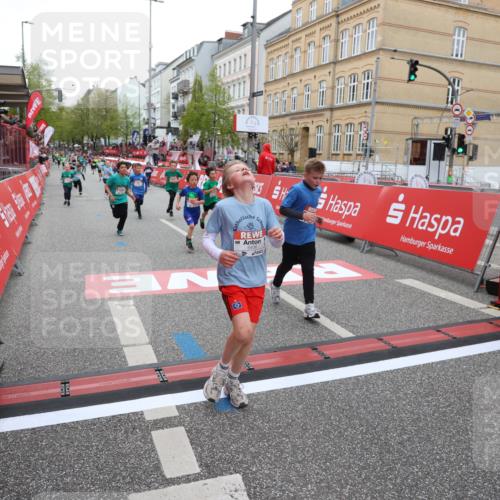 25.04.2026 - Das Zehntel Strokosch-Dieckow http://msf.ph/oto/9620639 25.04.2026 10:55:47 Ziel 5116, 5370, 5798, 5857, 5923, 5959, 6322, 6404, 6406, 7837, 7856, 7893 meine-sportfotos.de