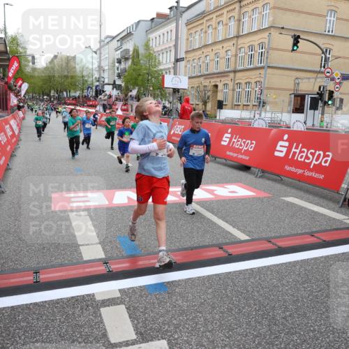 25.04.2026 - Das Zehntel Strokosch-Dieckow http://msf.ph/oto/9620650 25.04.2026 10:55:47 Ziel 5116, 5370, 5798, 5857, 5923, 5959, 6322, 6404, 6406, 7837, 7856, 7893 meine-sportfotos.de