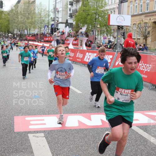 25.04.2026 - Das Zehntel Strokosch-Dieckow http://msf.ph/oto/9620701 25.04.2026 10:55:46 Ziel 5370, 5798, 5857, 5923, 5959, 6322, 6404, 6406, 7837, 7893 meine-sportfotos.de