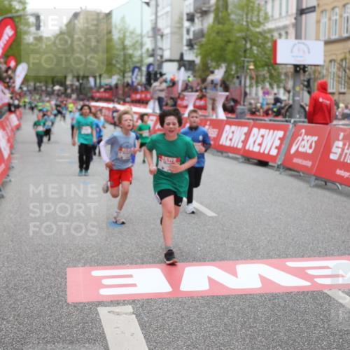 25.04.2026 - Das Zehntel Strokosch-Dieckow http://msf.ph/oto/9620786 25.04.2026 10:55:45 Ziel 5370, 5726, 5798, 5857, 6217, 6322, 6404, 6406, 7893 meine-sportfotos.de