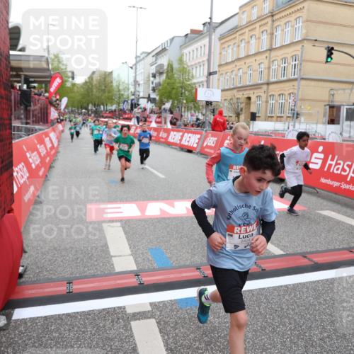 25.04.2026 - Das Zehntel Strokosch-Dieckow http://msf.ph/oto/9620798 25.04.2026 10:55:44 Ziel 5370, 5726, 5798, 5802, 5857, 6217, 6404, 6406, 6666, 6748, 7893 meine-sportfotos.de
