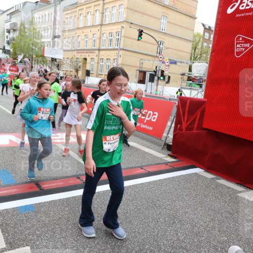 25.04.2026 - Das Zehntel Strokosch-Dieckow http://msf.ph/oto/9620819 25.04.2026 11:00:20 Ziel 5340, 5501, 5649, 5702, 5799, 5911, 5951, 5972, 6196, 6285, 6303, 6483, 6536, 6541, 6546, 6573, 6577, 6581, 6584, 6597, 6950, 6998, 7140, 7155, 7174, 7179, 7286, 7298, 7631, 7633, 7993 meine-sportfotos.de