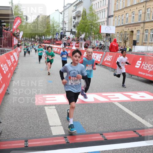 25.04.2026 - Das Zehntel Strokosch-Dieckow http://msf.ph/oto/9620834 25.04.2026 10:55:43 Ziel 5370, 5726, 5798, 5802, 5857, 6026, 6217, 6404, 6666, 6748, 7893, 7925 meine-sportfotos.de