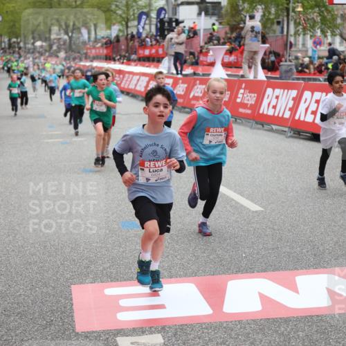 25.04.2026 - Das Zehntel Strokosch-Dieckow http://msf.ph/oto/9620866 25.04.2026 10:55:43 Ziel 5370, 5726, 5798, 5802, 5857, 6026, 6217, 6404, 6666, 6748, 7893, 7925 meine-sportfotos.de